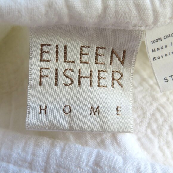 Eileen Fisher Matelassé Pillow Sham White Organic Cotton 1 One Standard Size - Picture 4 of 16